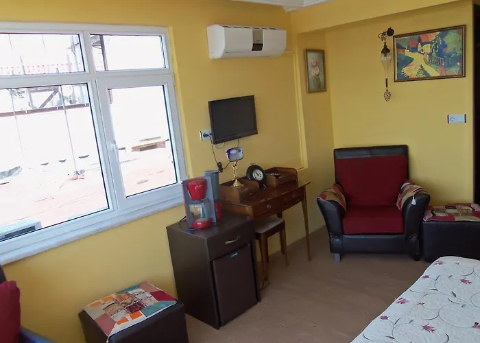 Cosmopolitan Park Hotel 3*