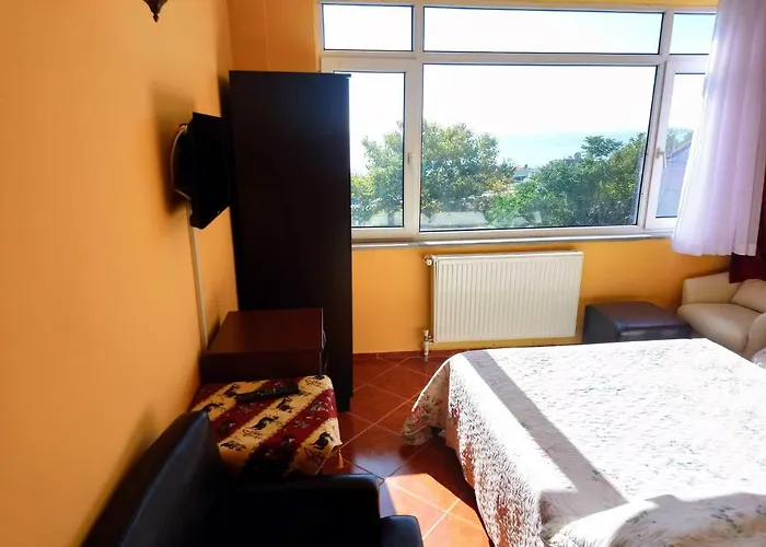 Cosmopolitan Park 3*