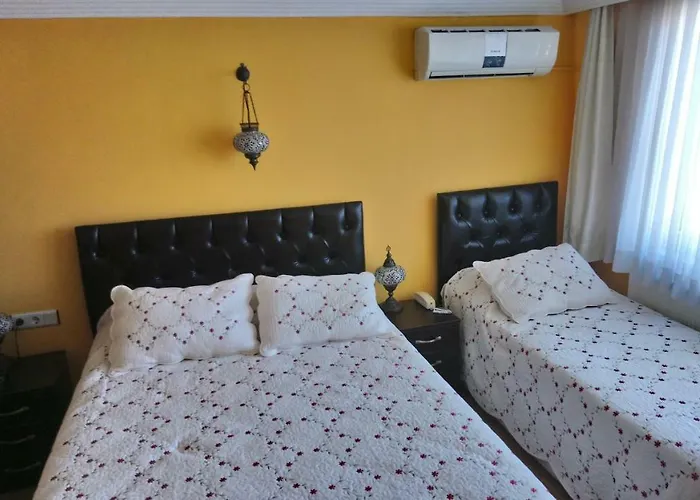 Cosmopolitan Park Hotel 3*