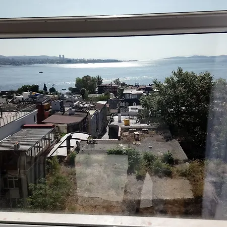 Cosmopolitan Park Hotel 3*