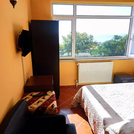 Cosmopolitan Park 3*