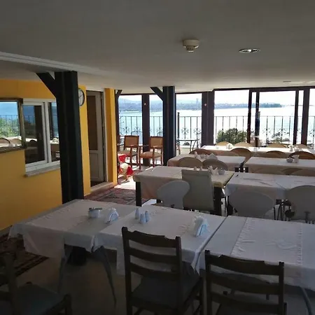 Cosmopolitan Park Hotel 3*