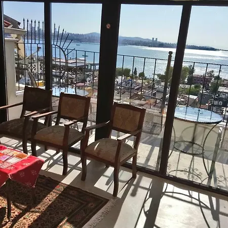 Cosmopolitan Park 3*