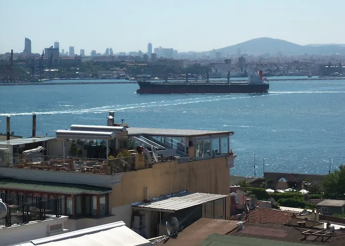 Cosmopolitan Park Hotel