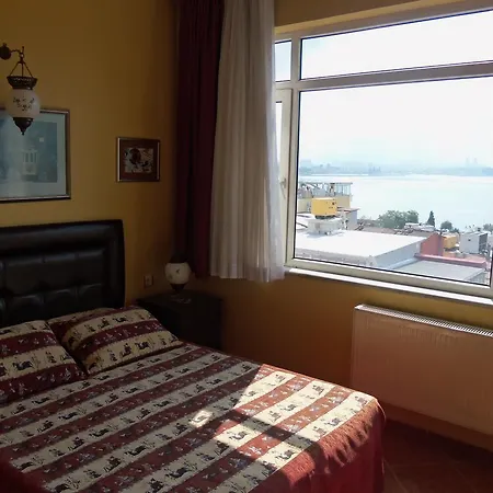 Отель Cosmopolitan Park 3*